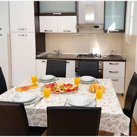 Appartement Andi *
